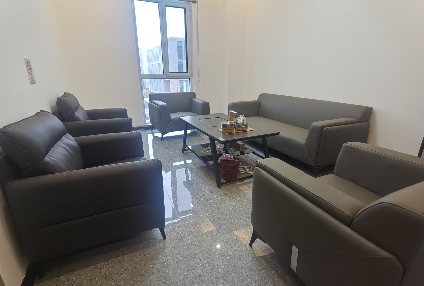 二楼接待室.jpg 二楼接待室.jpg